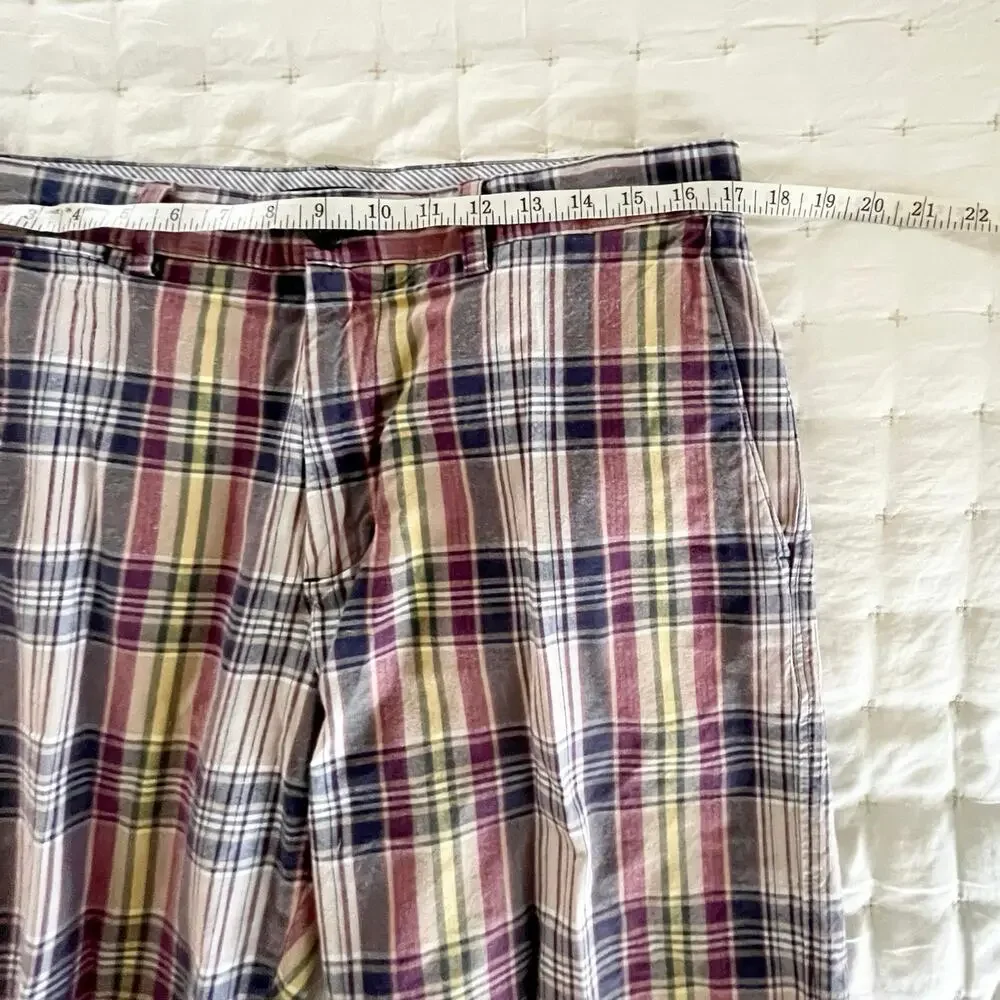 Banana Republic details brand